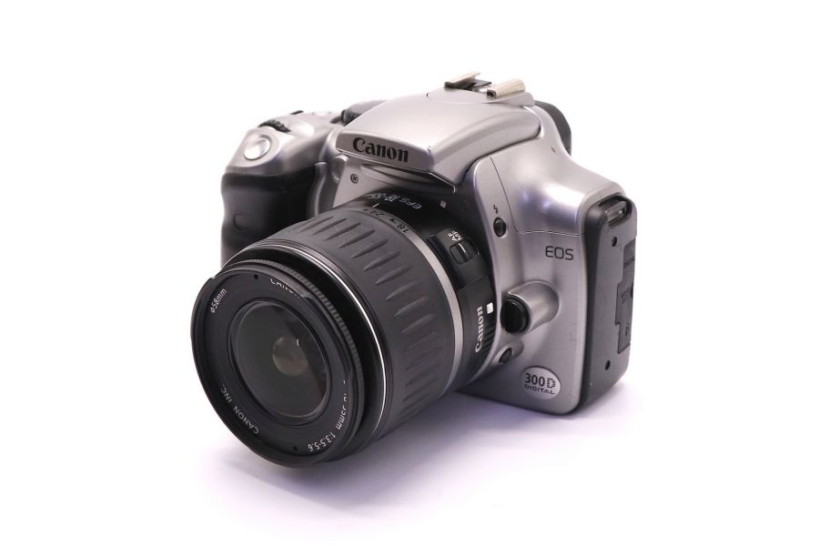 Фотоаппарат цифровой Canon EOS 300D kit (Taiwan)