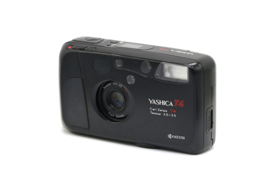 Yashica T4