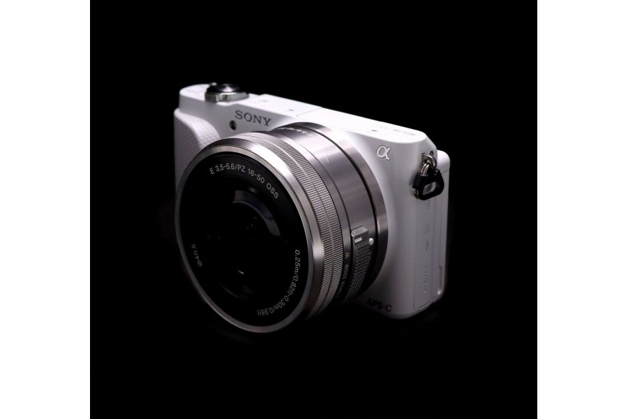 Фотокамера Sony Nex-3N kit (пробег 5020 кадров)