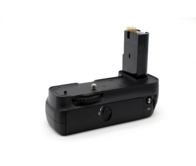 Купить Батарейная ручка Nikon MB-D200 б/у Батарейная ручка Nikon MB-D200 б/у