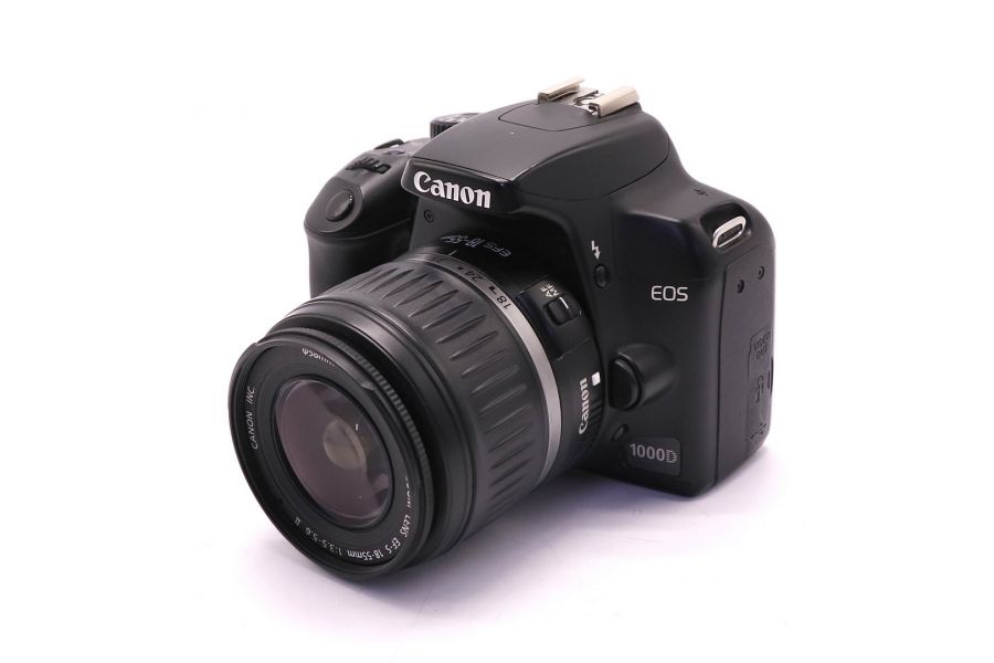 Canon EOS 1000D kit (пробег 19560 кадров)