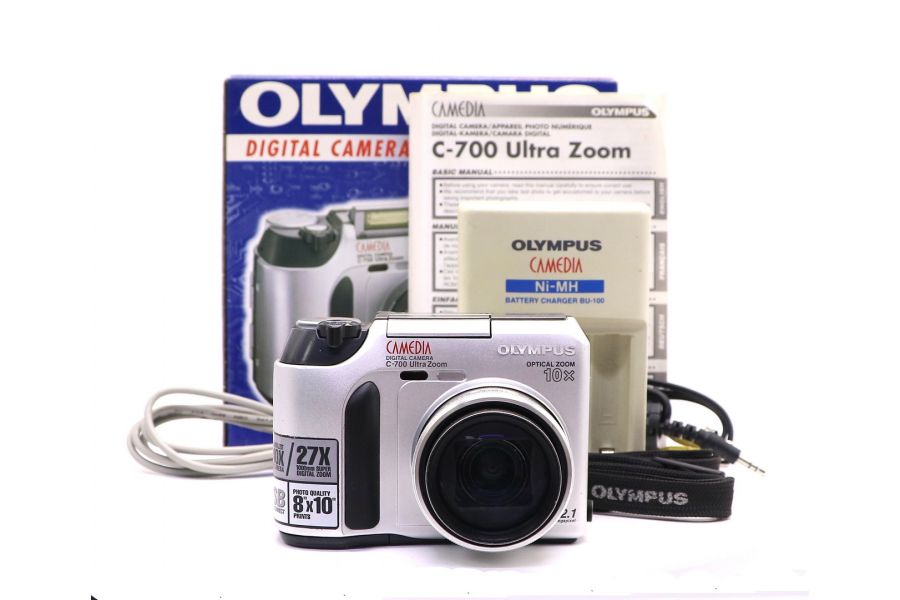 Olympus Camedia C-700 в упаковке 