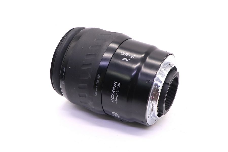 Minolta AF Zoom 35-200mm f/4.5-5.6 Xi