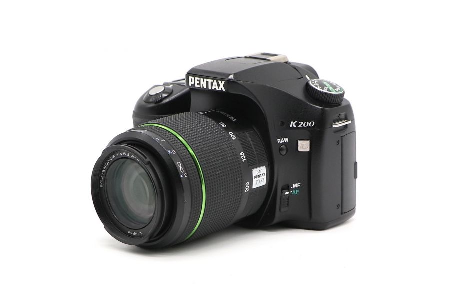Pentax K200D kit 50-200mm f/4-5.6 ED WR