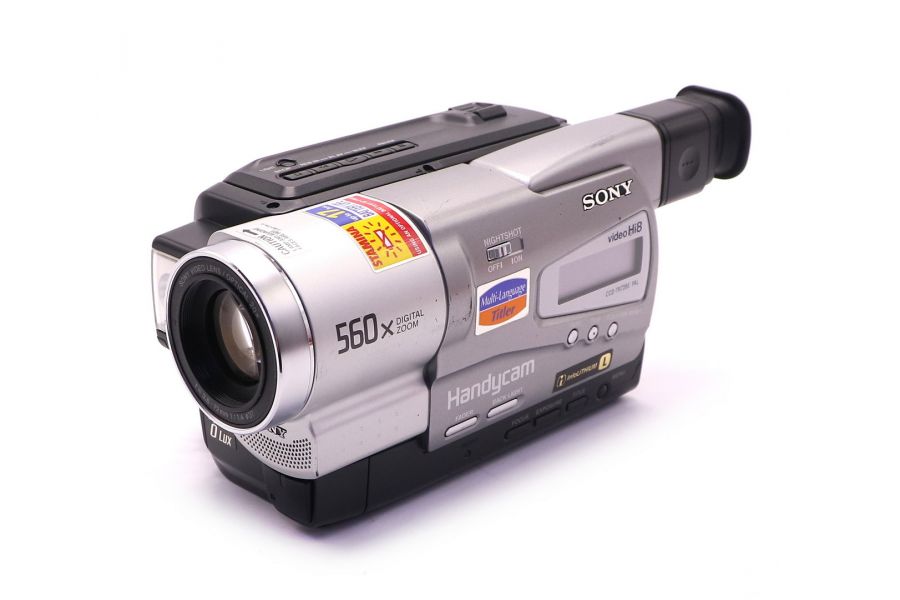 Видеокамера Sony CCD-TR728E