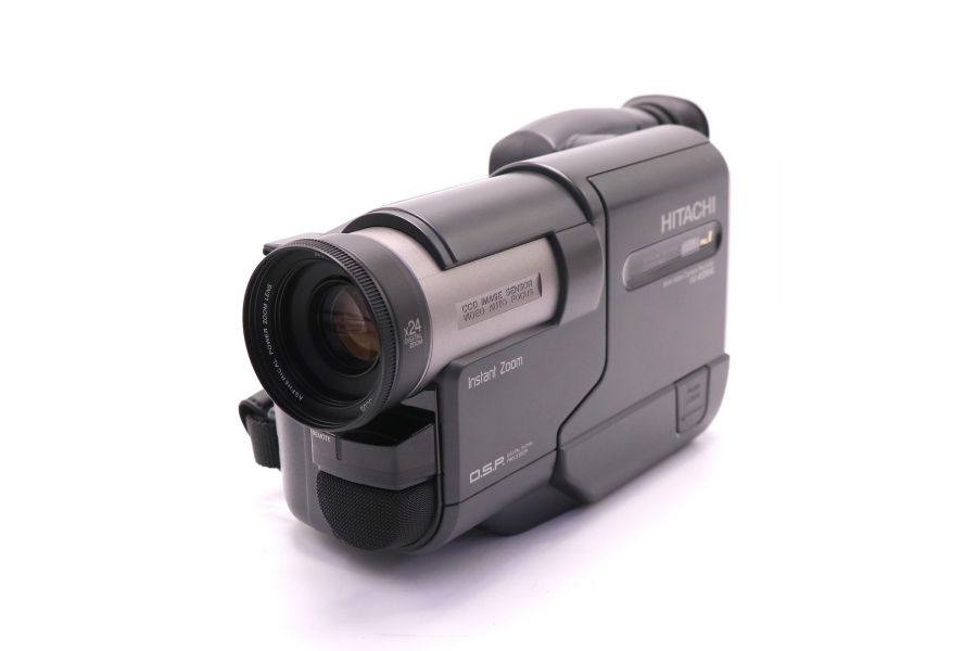 Видеокамера Hitachi VM-E210E