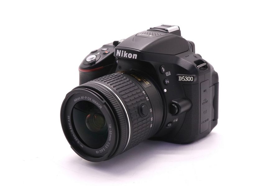 Nikon D5300 kit (пробег 8005 кадров)