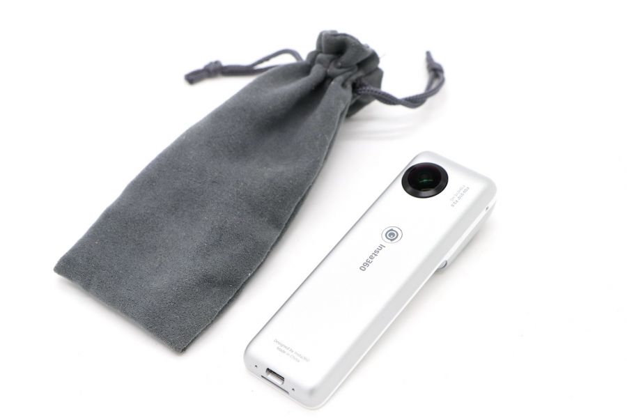 Камера Insta 360 Nano