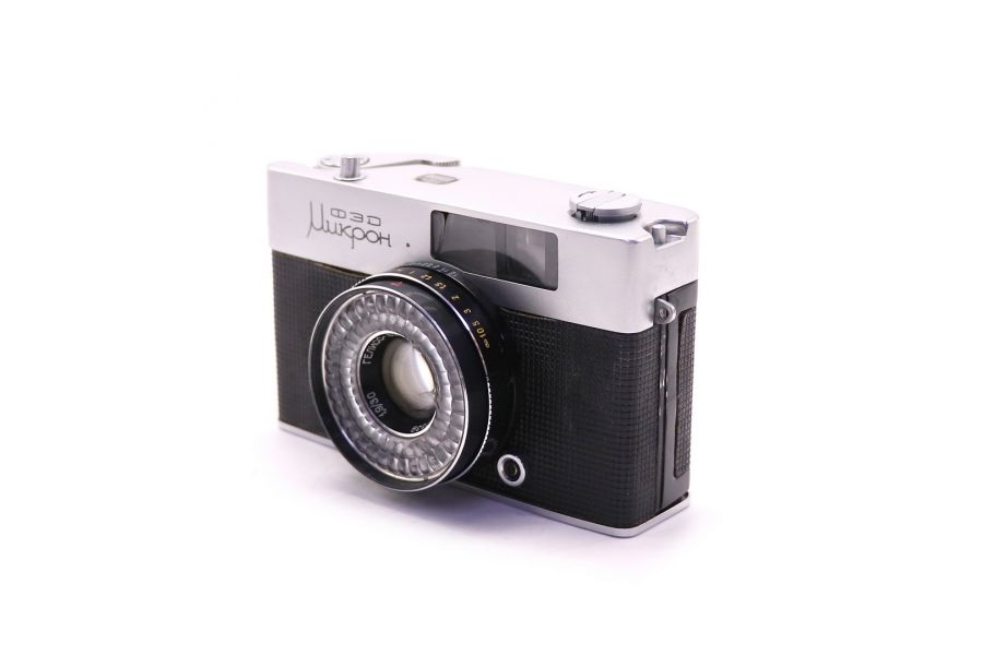 Советский полуформатный фотоаппарат Фэд Микрон 