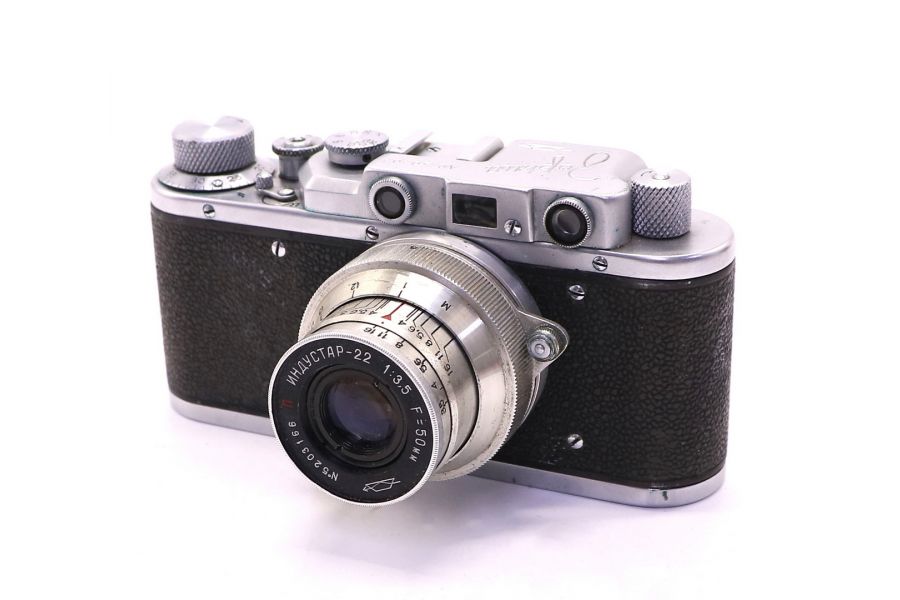 Зоркий 1-го выпуска ригельный (КМЗ)