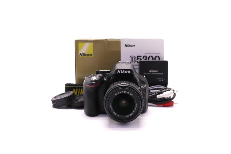 Nikon D5200 kit в упаковке (пробег 4575 кадров)