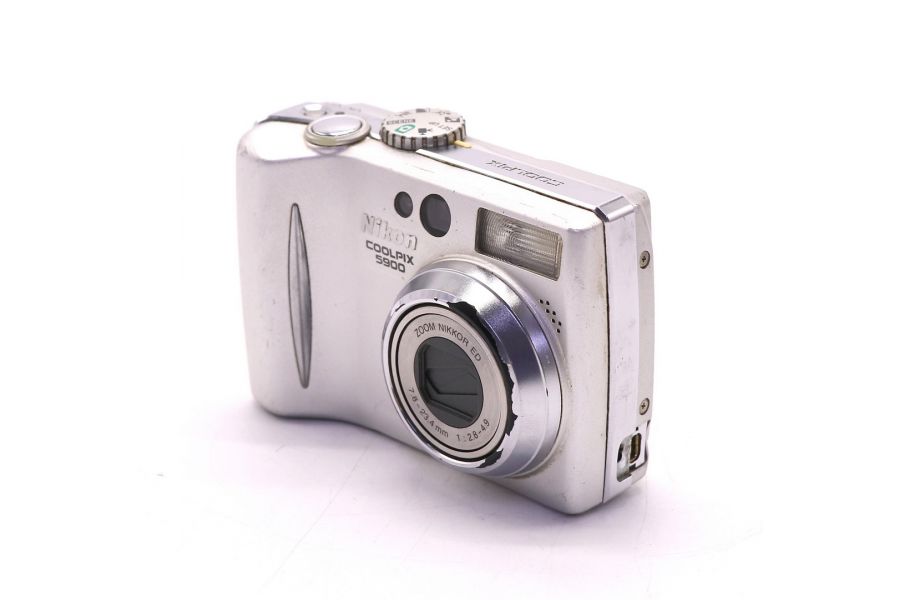 Nikon Coolpix E5900 б/у