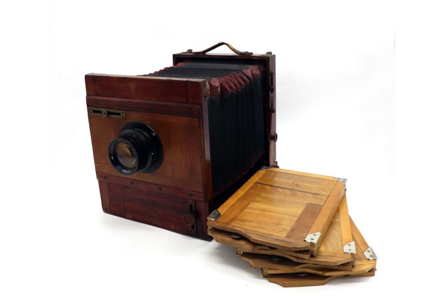 Немецкая деревянная камера +  Индустар-51 4.5/210мм