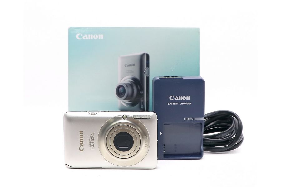 Canon IXUS 120 IS в упаковке