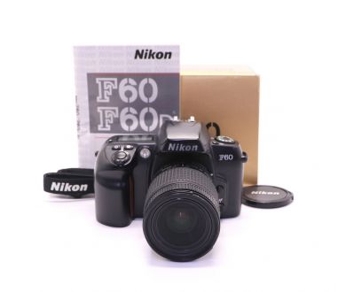 Nikon F60 kit в упаковке 