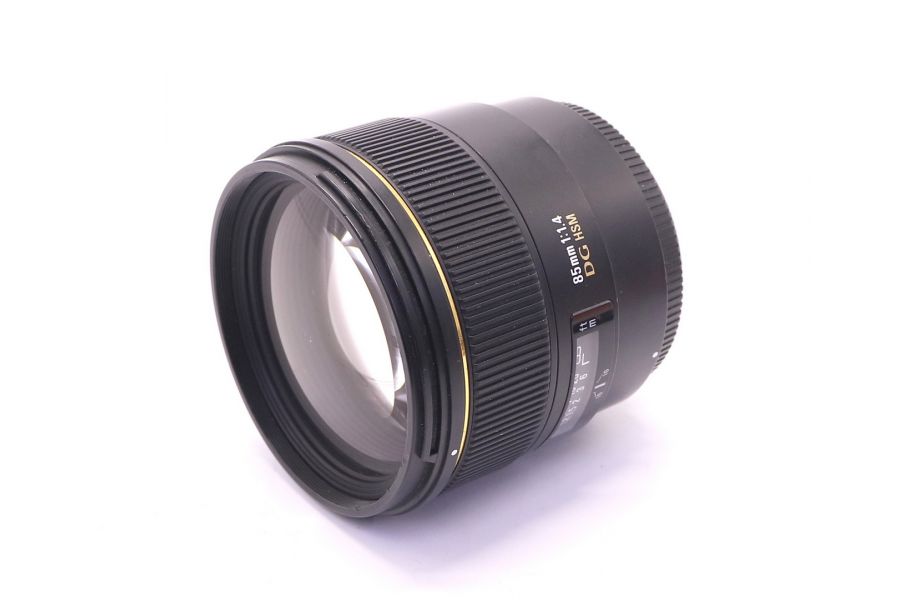 Sigma AF 85mm f/1.4 EX DG HSM Nikon F