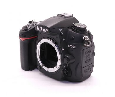 Фотокамера Nikon D7000 body (пробег 45785 кадров)