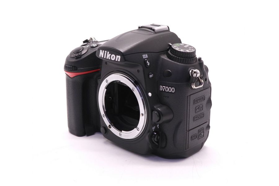 Фотокамера Nikon D7000 body (пробег 45785 кадров)