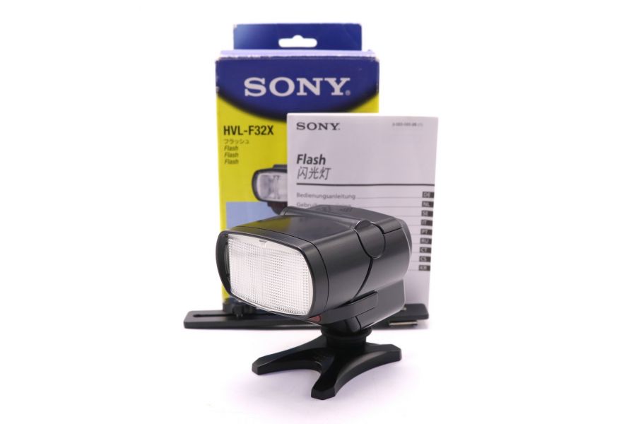 Фотовспышка Sony HVL-F32X в упаковке