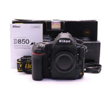 Nikon D850 body в упаковке (пробег 4000 кадров)