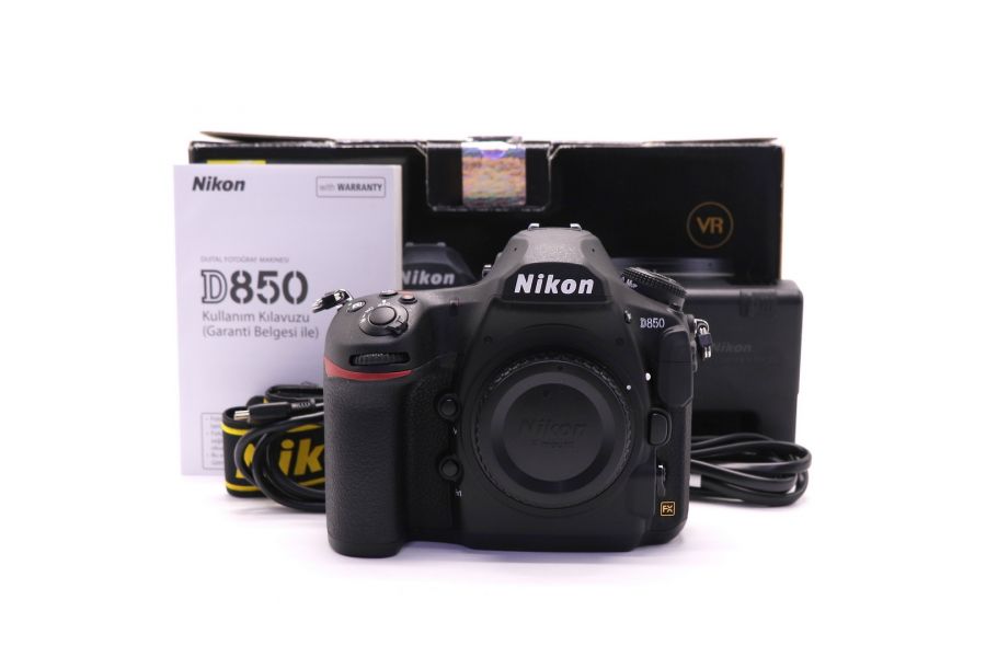 Nikon D850 body в упаковке (пробег 4000 кадров)