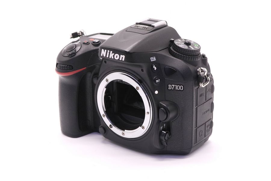 Nikon D7100 body (пробег 14905 кадров)