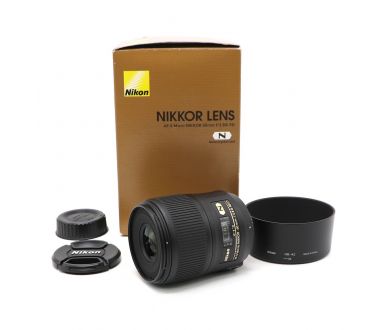 Nikon 60mm f/2.8G ED AF-S Micro-Nikkor в упаковке