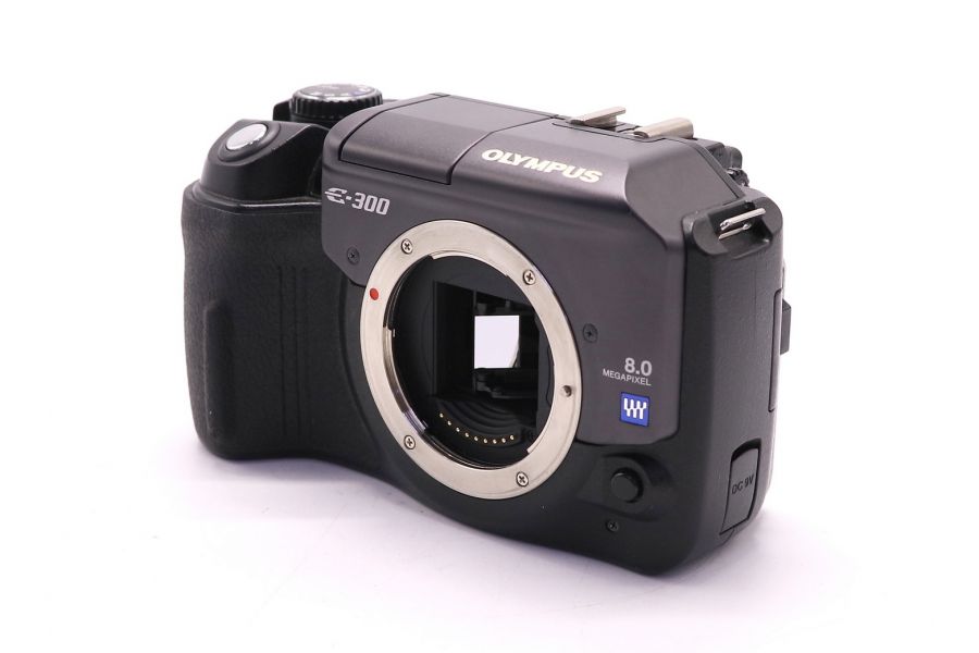 Фотокамера Olympus E-300 body (пробег 15000 кадров)