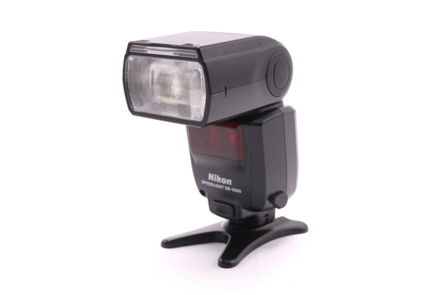 Компактная фотовспышка Nikon Speedlight SB-5000
