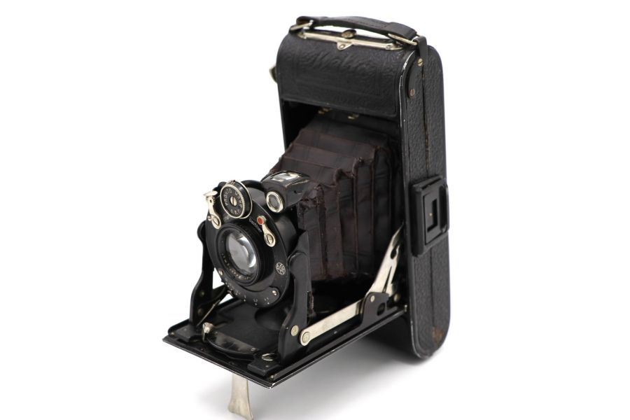 Welta + Rodenstock-Trinar-Anastigmat 105mm f/4.5 (Germany, 1940)