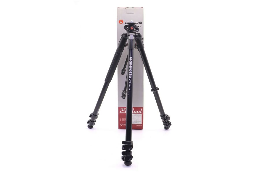 Штатив Manfrotto 290 Dual в упаковке