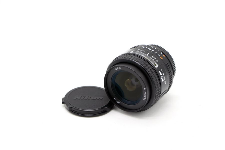 Nikon 28mm/2.8D AF Nikkor