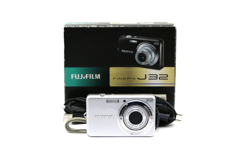 Fujifilm FinePix J32 в упаковке