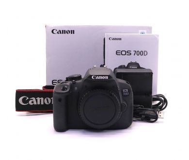 Купить Canon EOS 700D body в упаковке (пробег 113100 кадров) Canon EOS 700D body в упаковке (пробег 113100 кадров)
