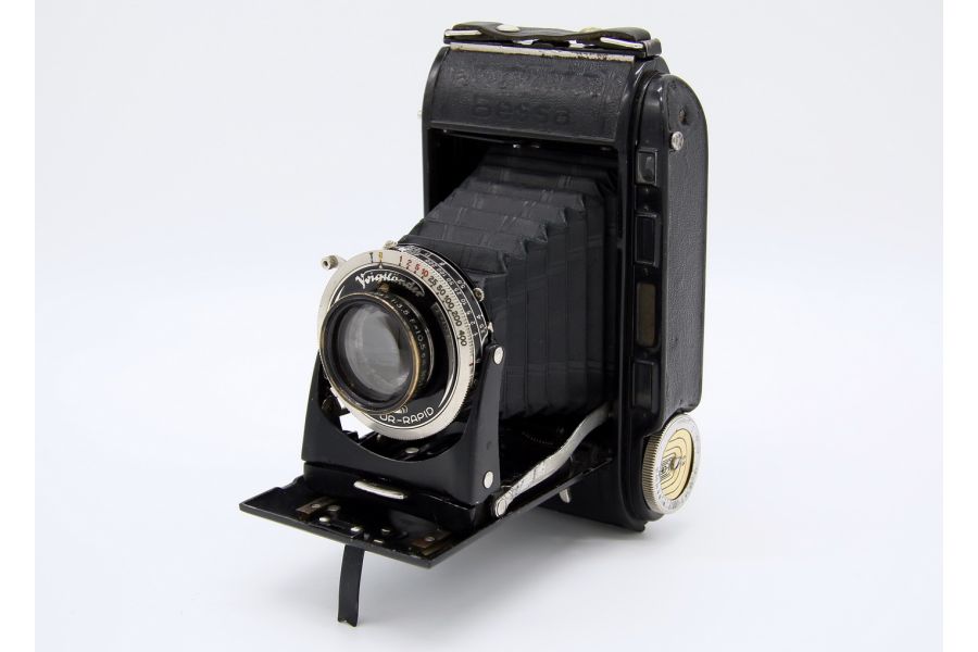 Voigtlander Bessa (Germany, 1938)
