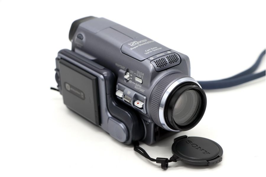 Видеокамера Sony DCR-IP55E