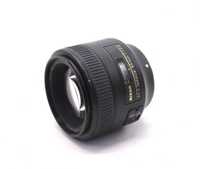 Nikon 85mm f/1.8G AF-S Nikkor (China, 2013)