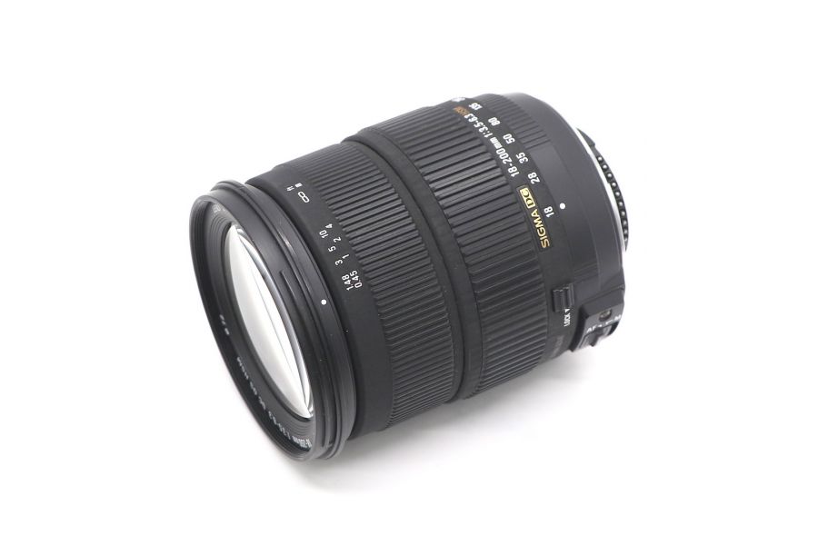 Sigma AF 18-200mm f/3.5-6.3 DC OS HSM Nikon