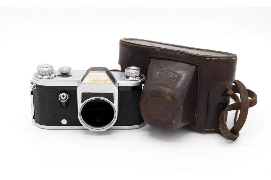 Contax S body (Germany, 1949)