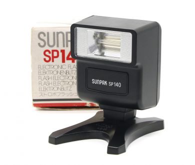 Фотовспышка Sunpak SP140 в упаковке