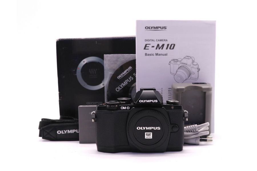 Olympus OM-D E-M10 body в упаковке (пробег 1850 кадров)