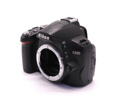 Nikon D3000 body (пробег 12500 кадров)