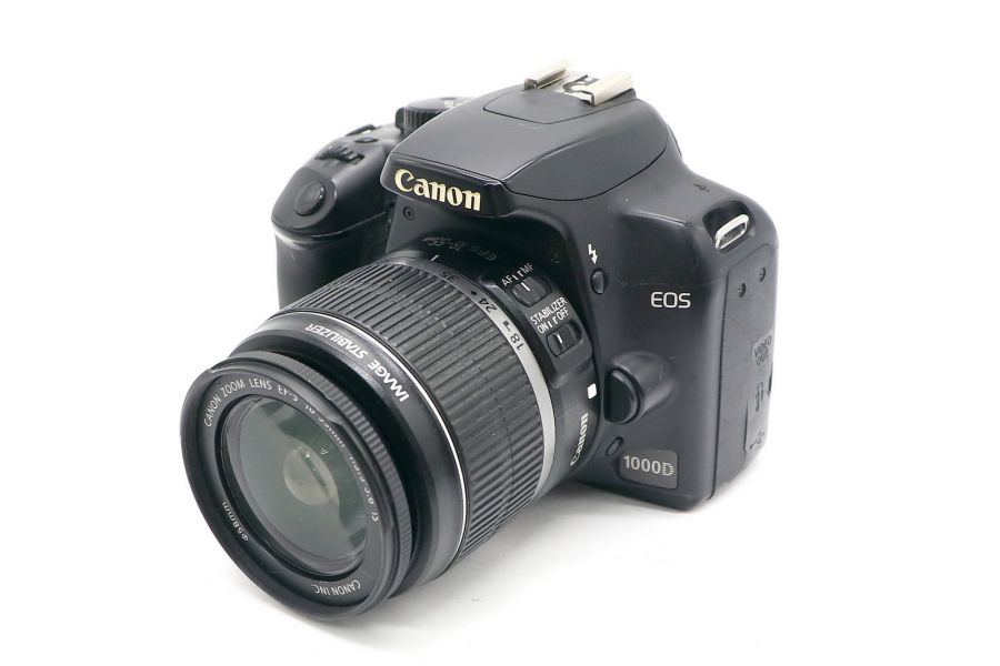 Canon EOS 1000D kit (пробег 49345 кадров)