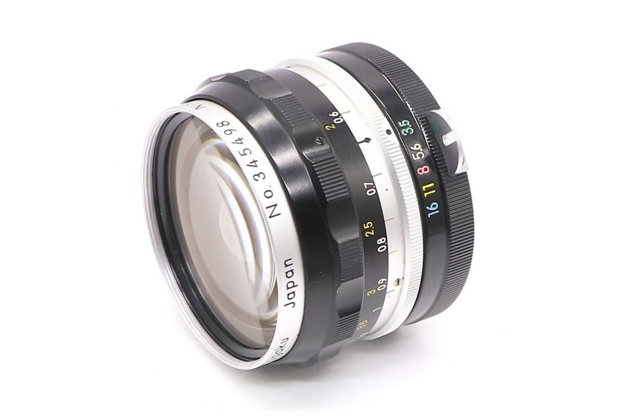 Nikon Nikkor-H Auto 28mm f/3.5