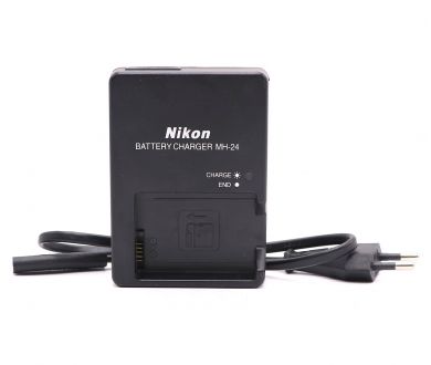 Зарядное устройство Nikon MH-24 (кабель)