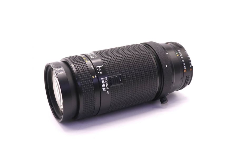 Nikon 75-300mm f/4.5-5.6 AF Nikkor (Japan, 1995)