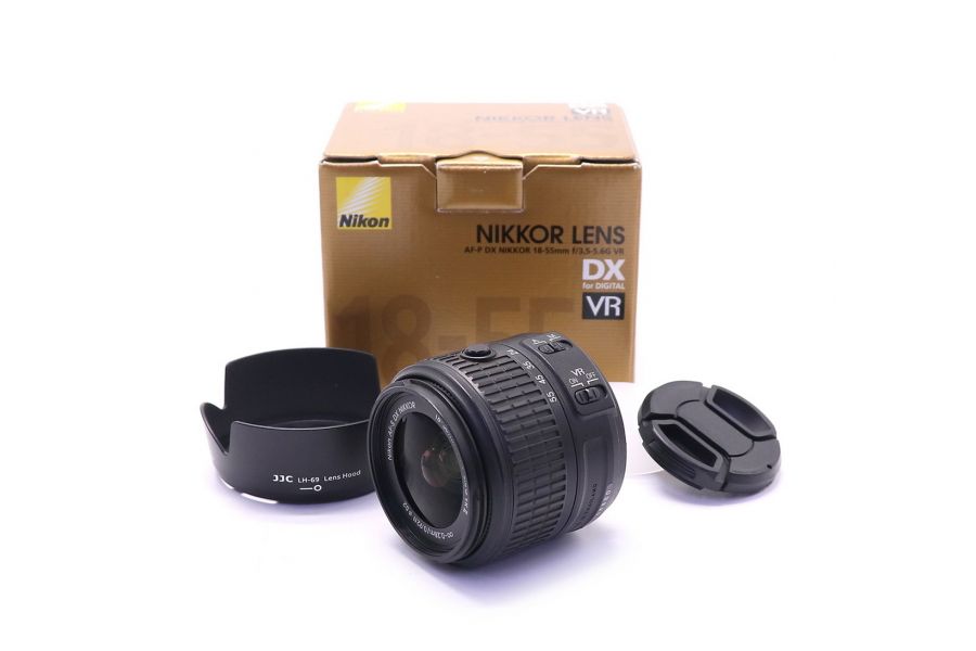 Nikon 18-55mm f/3.5-5.6G AF-S VR II DX Zoom-Nikkor в упаковке