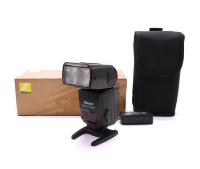 Фотовспышка Nikon Speedlight SB-800 в упаковке