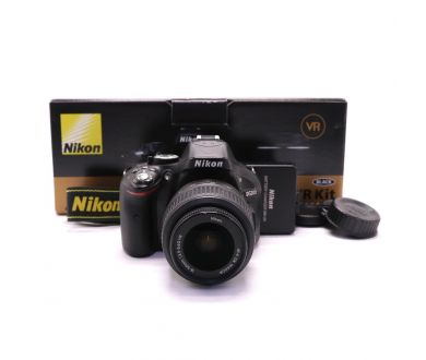 Nikon D5200 kit в упаковке (пробег 25190 кадров)