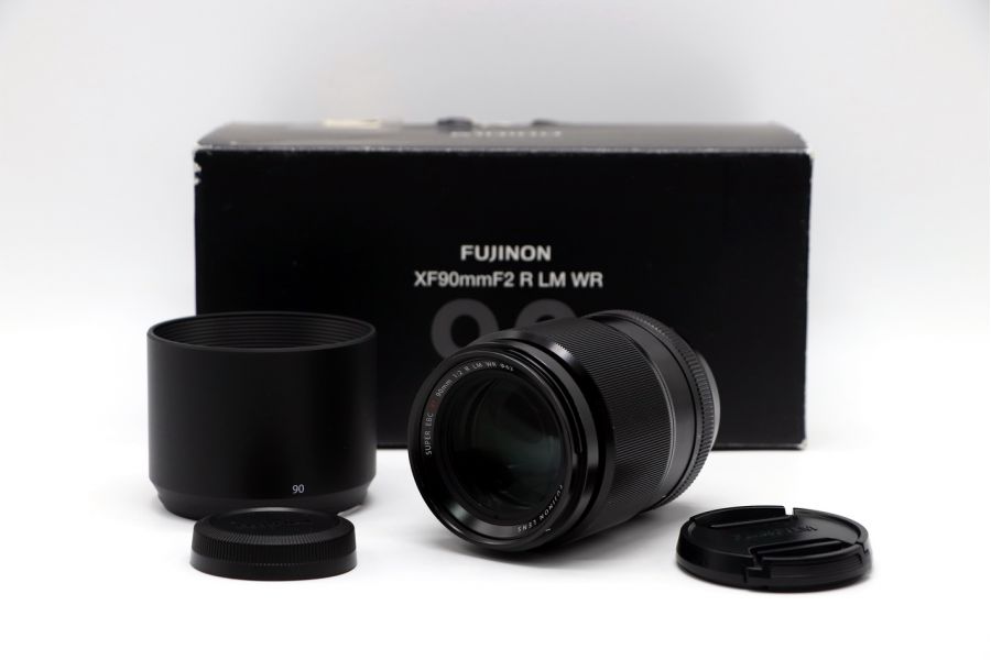 Fujifilm XF 90mm f/2 R LM WR
